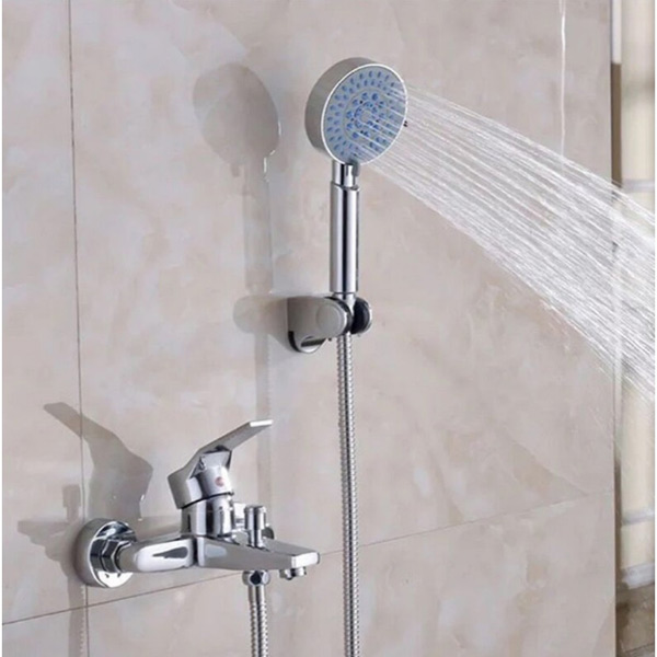 Chọn thiết kế vòi sen theo diện tích phòng tắm